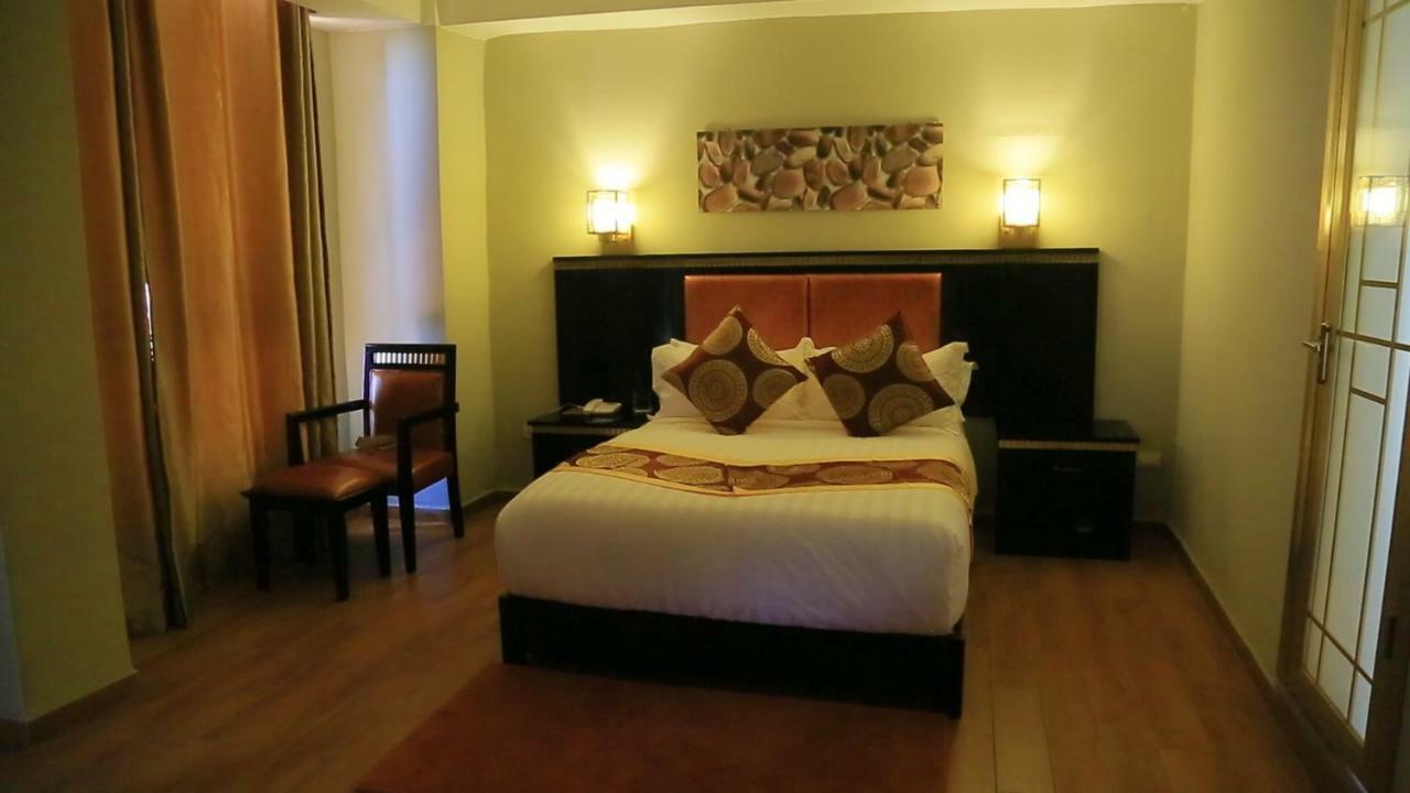 Zigzag Hotel And Spa แอดดิสอาบาบา ภายนอก รูปภาพ